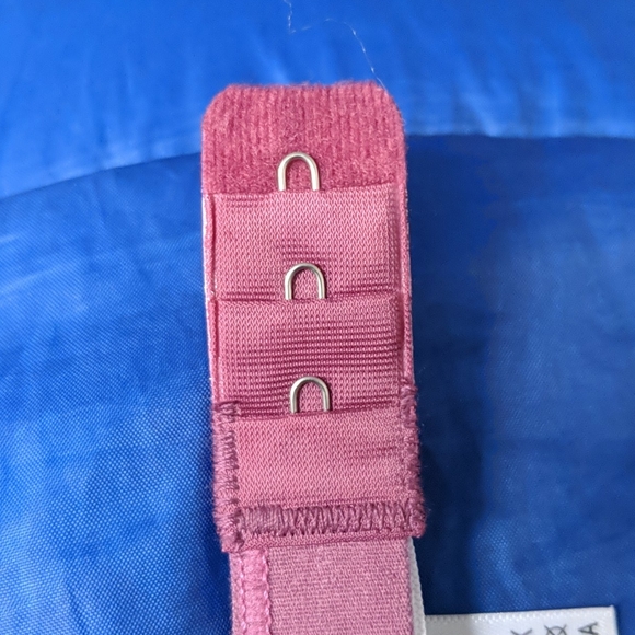 2 lace bralettes - Picture 6 of 7